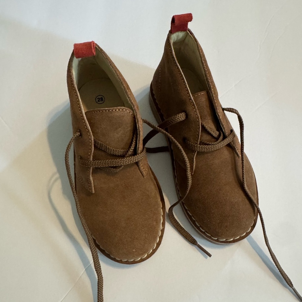 Brand New Mini Boden Tan Kids Suede Chukka Boots